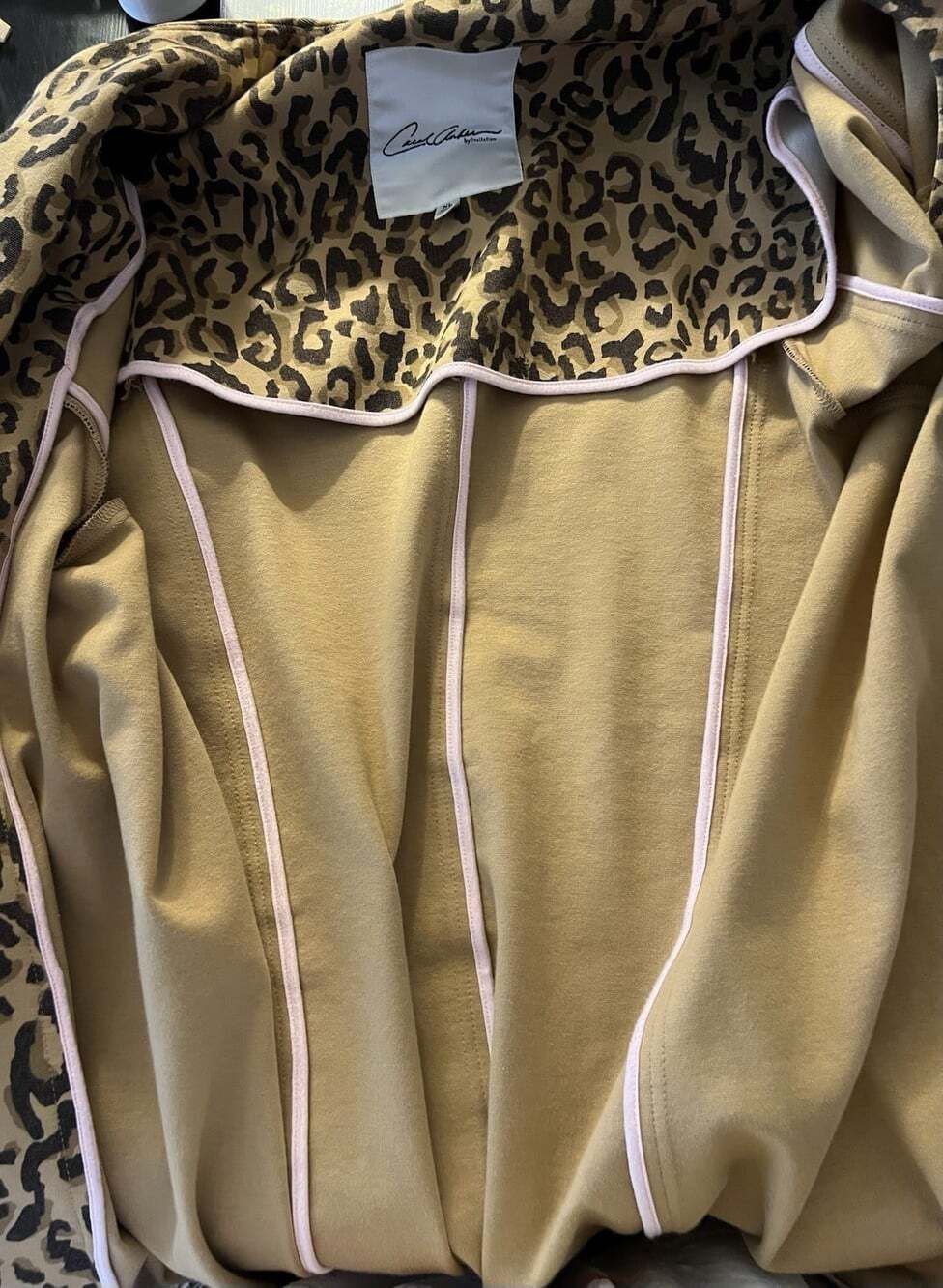 Carol Anderson by Invitation CAbi Estate Jacket M Leopard Animal Print Style 990 - Picture 10 of 10